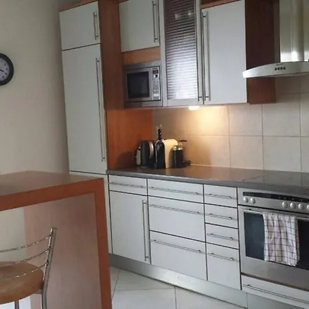 Charmante Moderne 3,5 Zkb-wohnung شقة